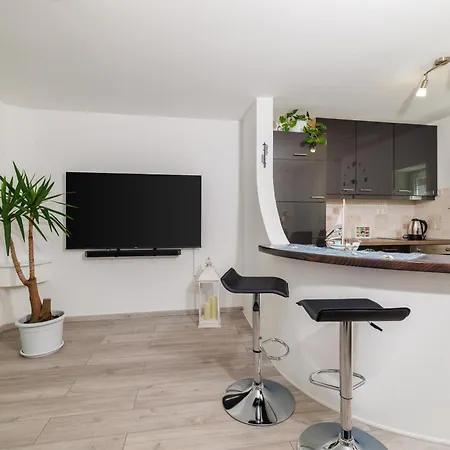 Apartment Lokvica Omisalj