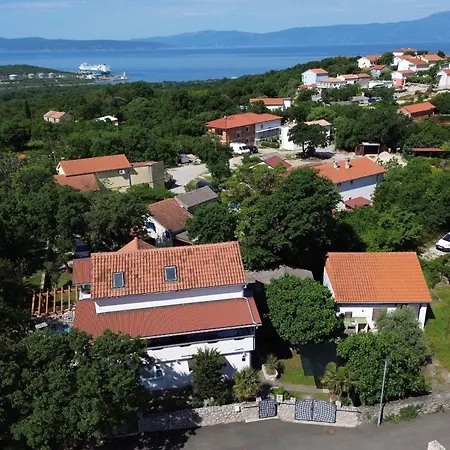 Lokvica Apartament *