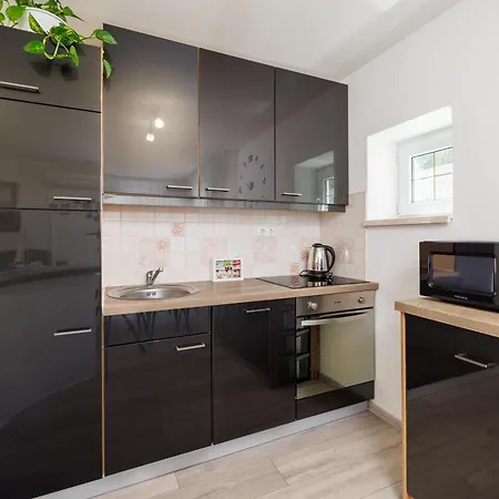 Apartament Lokvica *